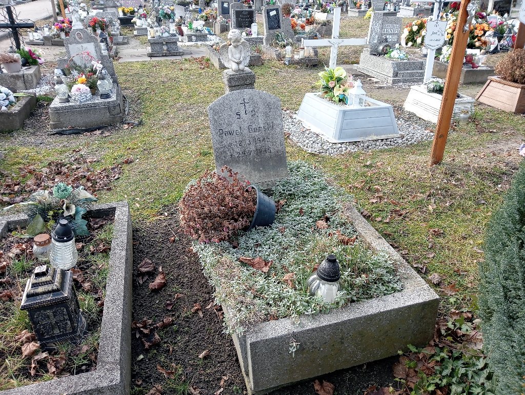 Grób Paweł Górski
