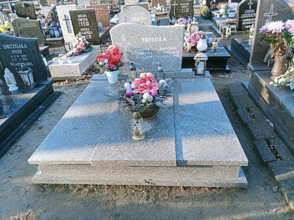 Grób Joachim Friedla