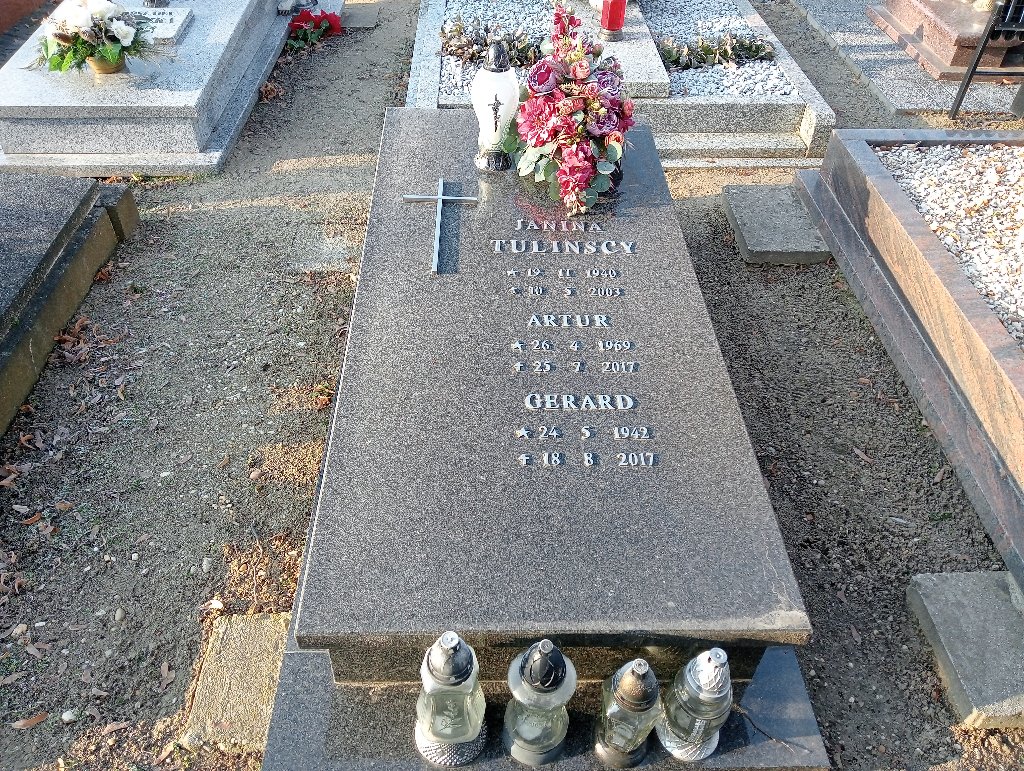 Grób Artur Tuliński